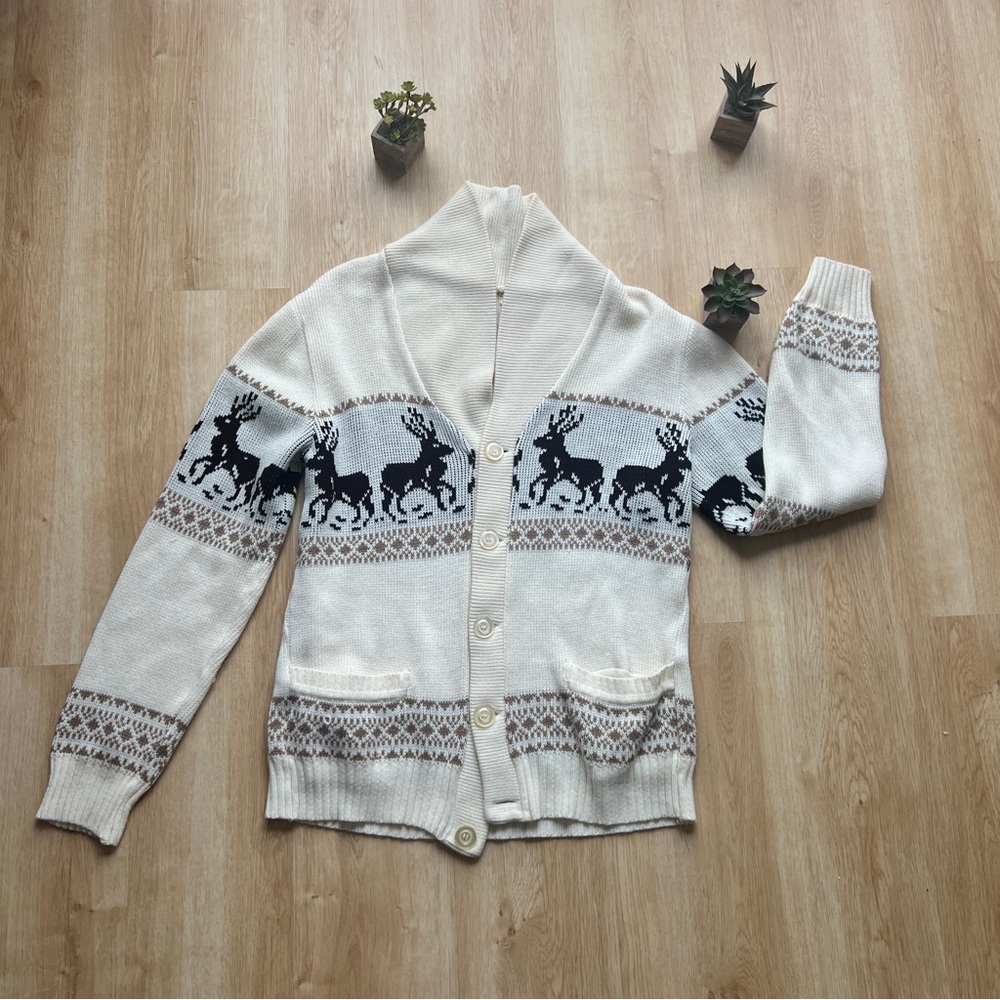 Cardigan with Reindeer design